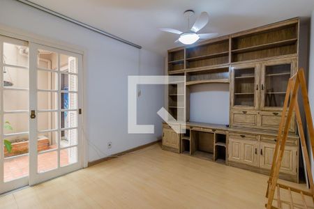 Casa de condomínio à venda com 290m², 4 quartos e 3 vagas Casa de condomínio à venda com 290m², 4 quartos e 3 vagasQuarto 1