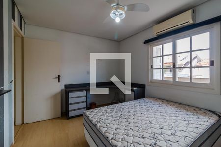 Casa de condomínio à venda com 290m², 4 quartos e 3 vagas Casa de condomínio à venda com 290m², 4 quartos e 3 vagasQuarto 3