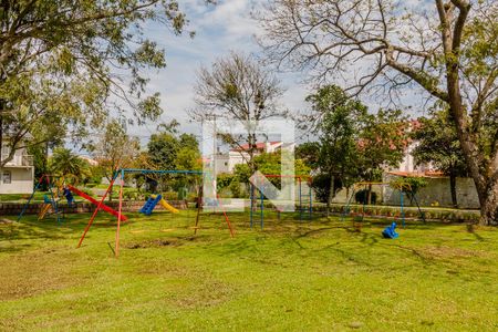 Casa de condomínio à venda com 290m², 4 quartos e 3 vagas Casa de condomínio à venda com 290m², 4 quartos e 3 vagasÁrea comum