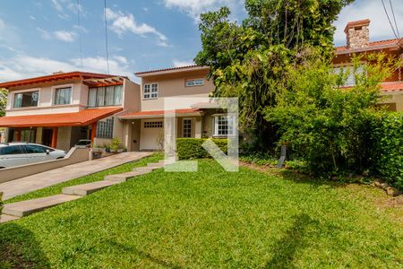 Casa de condomínio à venda com 290m², 4 quartos e 3 vagas Casa de condomínio à venda com 290m², 4 quartos e 3 vagasFachada da casa