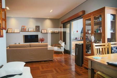 Casa à venda com 3 quartos, 230m² em Campo Belo, São Paulo