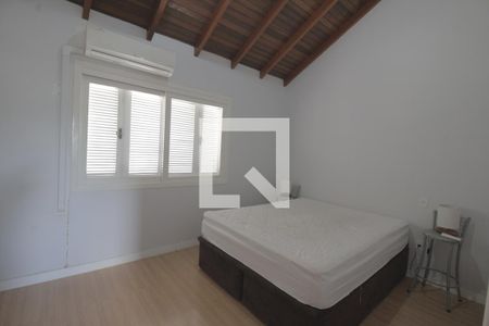 Quarto de casa de condomínio à venda com 1 quarto, 70m² em Niterói, Canoas