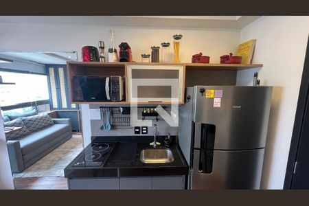 Cozinha  de kitnet/studio para alugar com 1 quarto, 18m² em Pinheiros, São Paulo