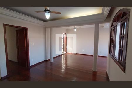 Sala de casa para alugar com 3 quartos, 250m² em Jardim Guarujá, Sorocaba