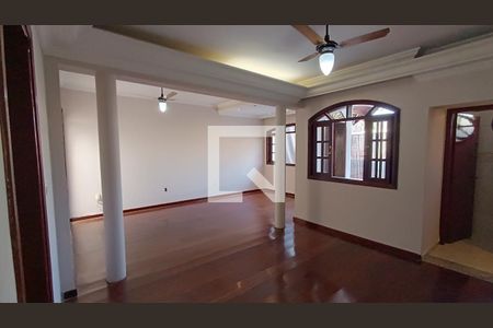 Sala de casa para alugar com 3 quartos, 250m² em Jardim Guarujá, Sorocaba