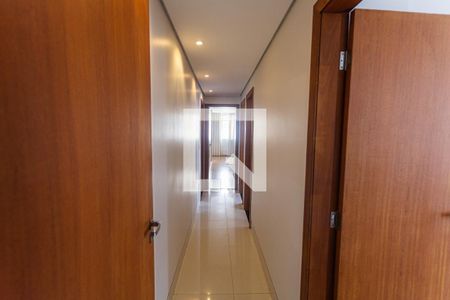 Corredor de apartamento à venda com 4 quartos, 163m² em Liberdade, Belo Horizonte