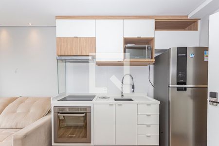 Sala/Cozinha de apartamento à venda com 2 quartos, 32m² em Parque Fongaro, São Paulo