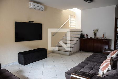 Sala de casa para alugar com 3 quartos, 230m² em Vila Ipojuca, São Paulo