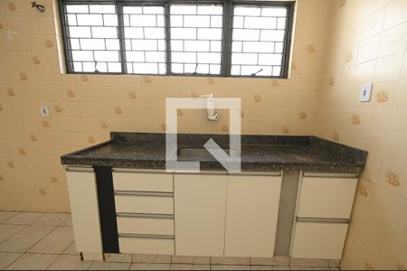 Cozinha  de casa para alugar com 3 quartos, 180m² em Parque das Laranjeiras, Goiânia