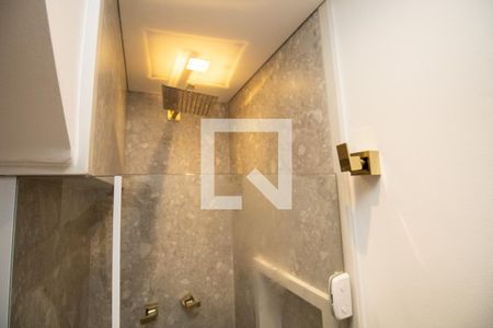 Banheiro 1, ducha e decoração  de apartamento à venda com 2 quartos, 139m² em Indianópolis, São Paulo