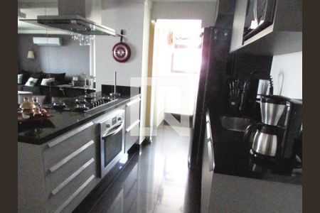 Cozinha de apartamento para alugar com 2 quartos, 99m² em Vila Progredior, São Paulo