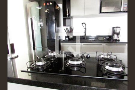 Cozinha de apartamento para alugar com 2 quartos, 99m² em Vila Progredior, São Paulo