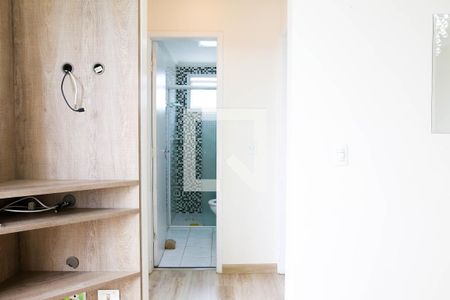 Corredor de apartamento para alugar com 2 quartos, 47m² em Vila Sacadura Cabral, Santo André