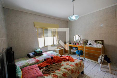 Quarto 2 de casa para alugar com 2 quartos, 300m² em Vila Scarpelli, Santo André