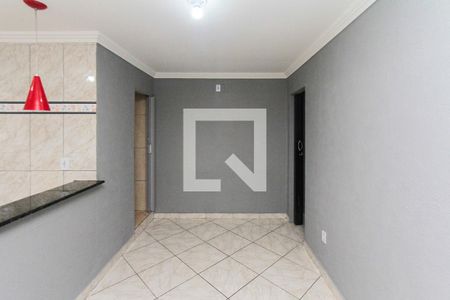 Sala de casa para alugar com 2 quartos, 60m² em Jardim Santa Adélia, São Paulo