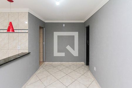 Sala de casa para alugar com 2 quartos, 60m² em Jardim Santa Adélia, São Paulo