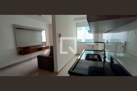 Apartamento à venda com 38m², 1 quarto e sem vaga Apartamento à venda com 38m², 1 quarto e sem vagaCozinha e Área de Serviço