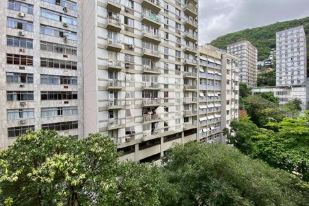 Vista Varanda Sala e Quartos de apartamento à venda com 3 quartos, 159m² em Copacabana, Rio de Janeiro