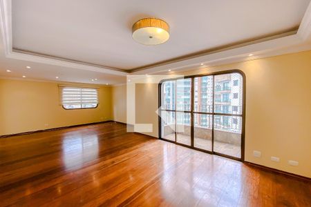 Apartamento para alugar com 240m², 4 quartos e 3 vagasSala