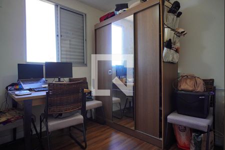 Quarto 2 de apartamento para alugar com 2 quartos, 45m² em Morro Santana, Porto Alegre