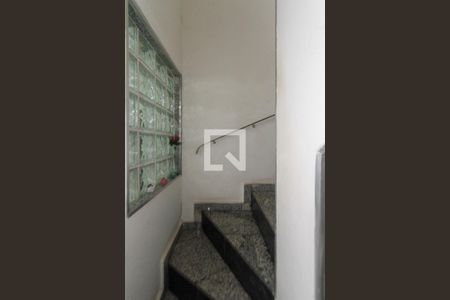 Escada de casa à venda com 4 quartos, 90m² em Conjunto Habitacional Marechal Mascarenhas de Morais, São Paulo