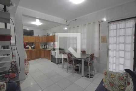 Sala/Cozinha de casa à venda com 2 quartos, 200m² em Igara, Canoas
