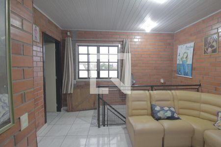 Sala de TV de casa à venda com 2 quartos, 200m² em Igara, Canoas