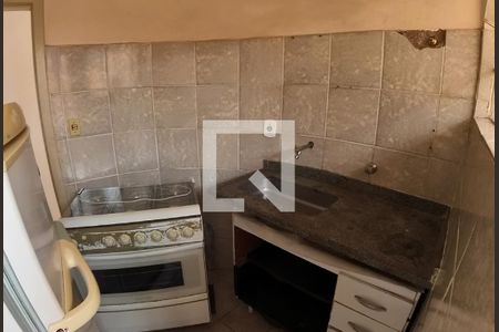 Cozinha de apartamento para alugar com 2 quartos, 59m² em Floramar, Belo Horizonte