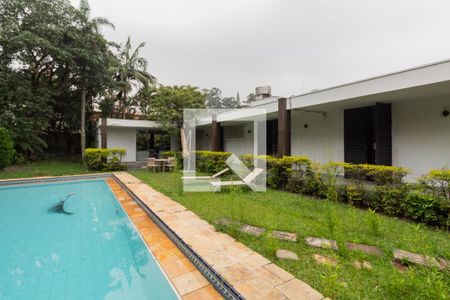 Piscina de casa à venda com 3 quartos, 680m² em Morumbi, São Paulo