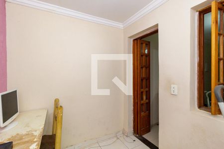 Quarto 1 de casa para alugar com 2 quartos, 80m² em Vila Bertioga, São Paulo