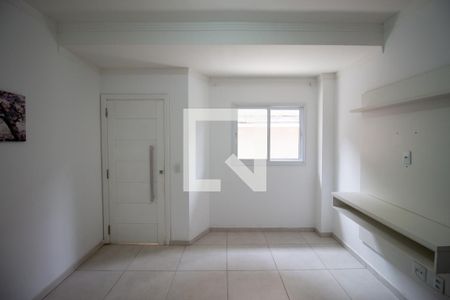 Sala de casa de condomínio à venda com 2 quartos, 80m² em Itaquera, São Paulo