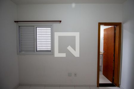 Quarto / Suíte 1 de casa de condomínio para alugar com 2 quartos, 80m² em Itaquera, São Paulo