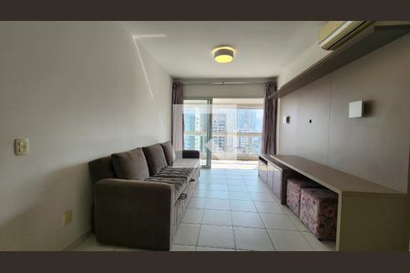 Sala de apartamento para alugar com 2 quartos, 90m² em Gonzaga, Santos