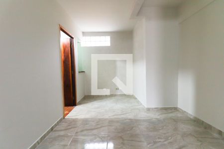 Sala de casa para alugar com 2 quartos, 60m² em Boqueirão, Curitiba