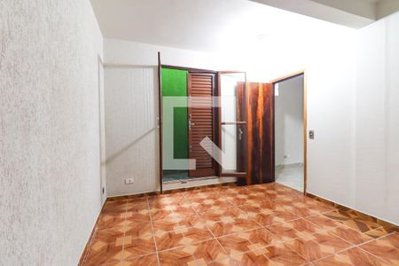 Quarto 1 de casa para alugar com 2 quartos, 60m² em Boqueirão, Curitiba