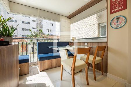 Sala de apartamento para alugar com 2 quartos, 75m² em Vila Pompéia, São Paulo