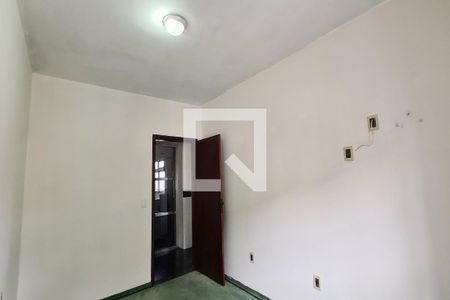 Quarto 2 de casa para alugar com 2 quartos, 170m² em Jardim Santa Adélia, São Paulo