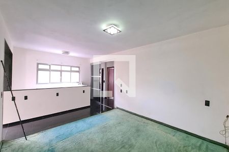 Sala de casa para alugar com 2 quartos, 170m² em Jardim Santa Adélia, São Paulo