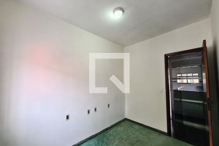 Quarto 2 de casa para alugar com 2 quartos, 170m² em Jardim Santa Adélia, São Paulo