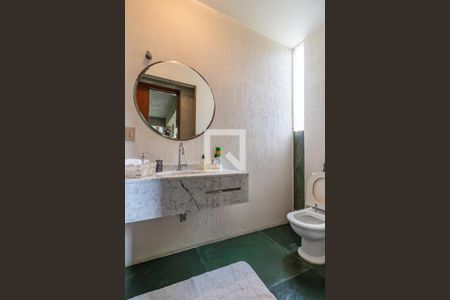 Lavabo de casa de condomínio à venda com 3 quartos, 350m² em Alphaville Residencial Um, Barueri