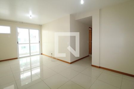 Sala de apartamento para alugar com 2 quartos, 74m² em Freguesia de Jacarepaguá, Rio de Janeiro