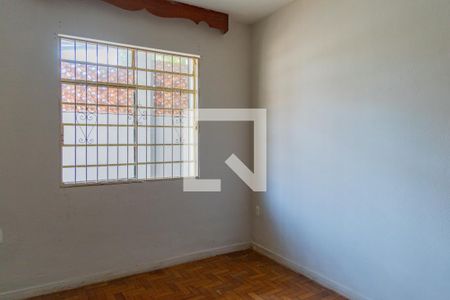 Quarto de casa à venda com 3 quartos, 180m² em Santa Inês, Belo Horizonte