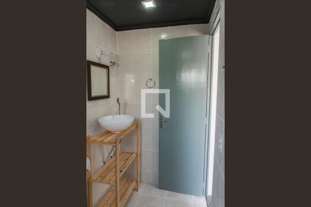 Banheiro de apartamento para alugar com 1 quarto, 30m² em Liberdade, São Paulo