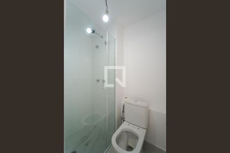 Banheiro de kitnet/studio à venda com 1 quarto, 28m² em Perdizes, São Paulo