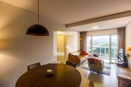 Sala de TV de apartamento à venda com 2 quartos, 70m² em Empresarial 18 do Forte, Barueri