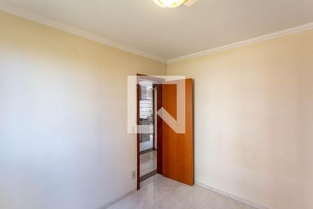 Quarto 1 de apartamento para alugar com 2 quartos, 45m² em Jardim Vitória, Belo Horizonte