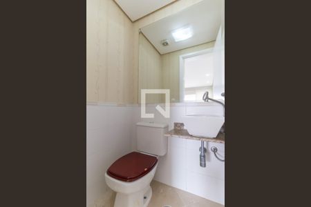 Lavabo  de apartamento para alugar com 3 quartos, 140m² em Vila Monumento, São Paulo