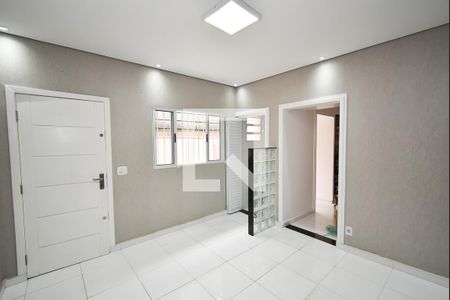 Sala de casa para alugar com 2 quartos, 100m² em Parque Edu Chaves, São Paulo