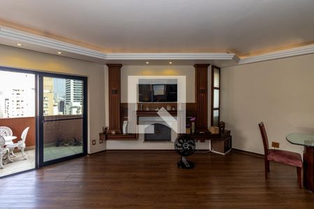 Apartamento à venda com 156m², 4 quartos e 2 vagasSala