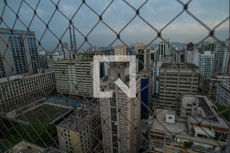 Vista da sala de estar de apartamento à venda com 3 quartos, 200m² em Cerqueira César, São Paulo